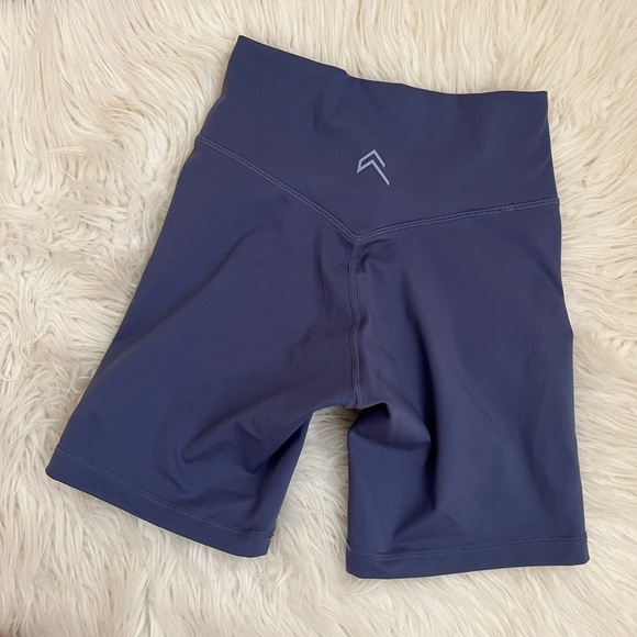 Oner Active Slate Blue Timeless Shorts S NWOT - Picture 2 of 5